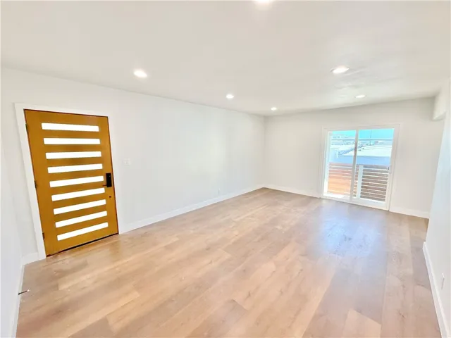 825 Manhattan, Hermosa Beach, California 90254