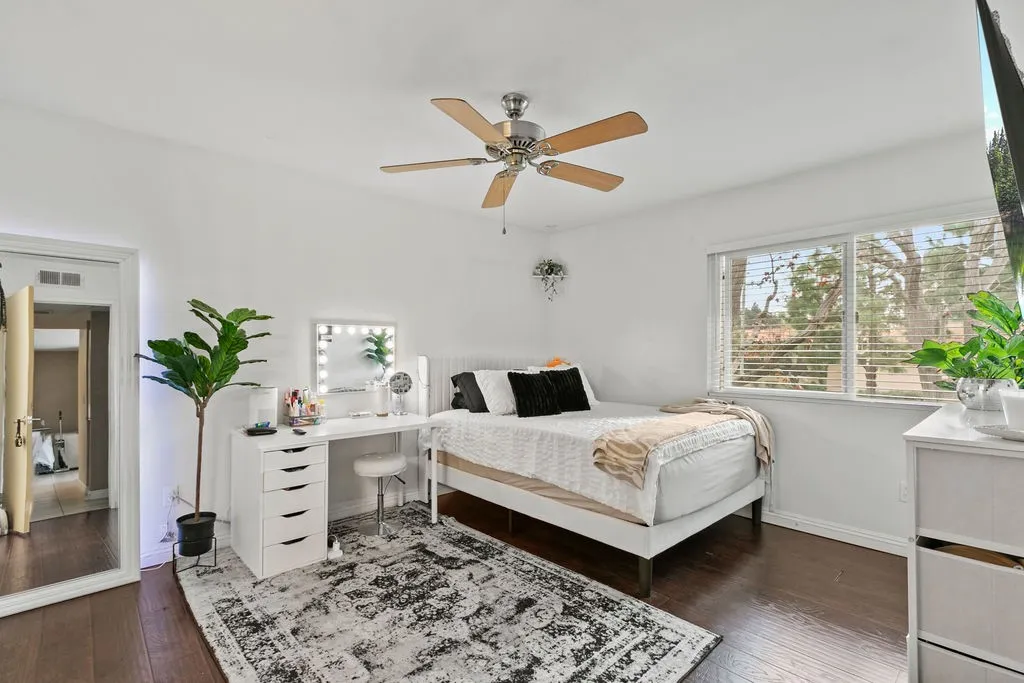 1101 W Macarthur 244, Santa Ana, California 92707 home-pic-7