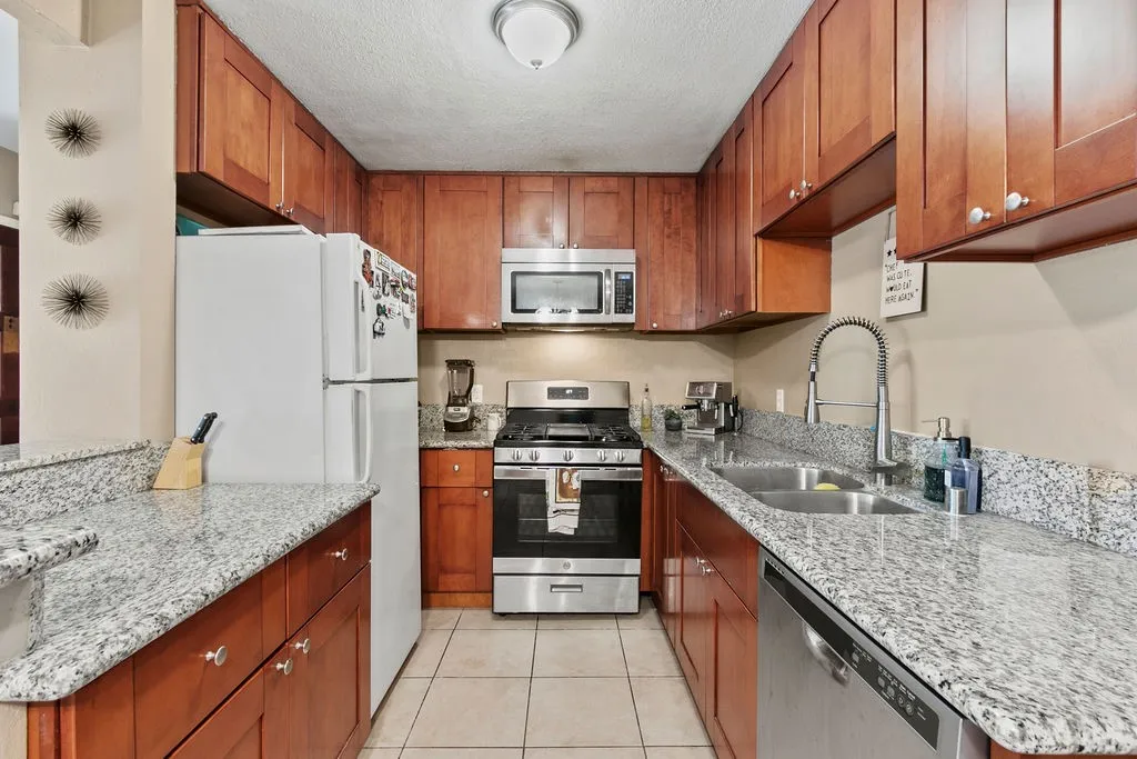 1101 W Macarthur 244, Santa Ana, California 92707 home-pic-3