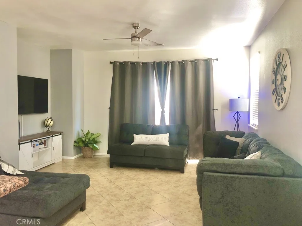 11843 Broad Oak Court, Adelanto, California 92301 home-pic-3