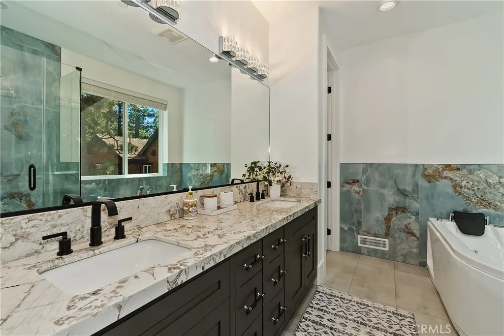 610 Blue Jay, Big Bear Lake, California 92315 home-pic-32