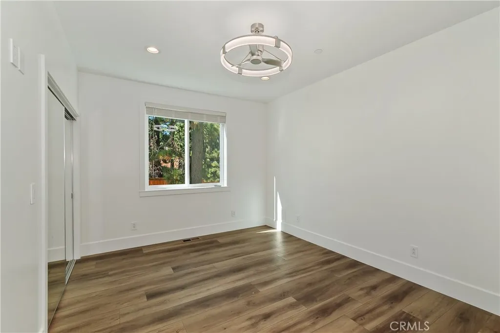 610 Blue Jay, Big Bear Lake, California 92315 home-pic-44