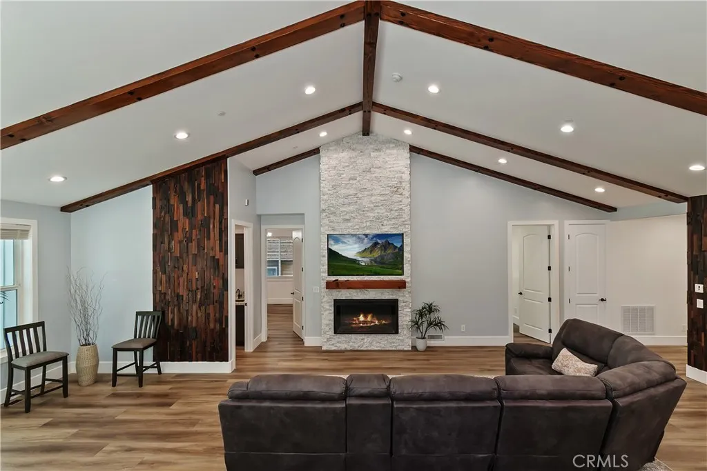 610 Blue Jay, Big Bear Lake, California 92315 home-pic-17