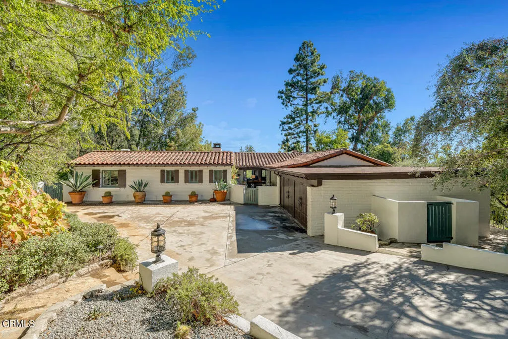 1450 Arroyo View Drive, Pasadena, California 91103 home-pic-1