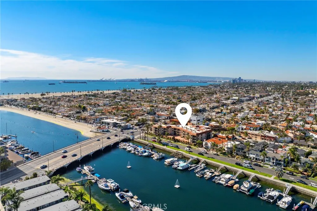 201 Bay Shore Avenue 104, Long Beach, California 90803 home-pic-37