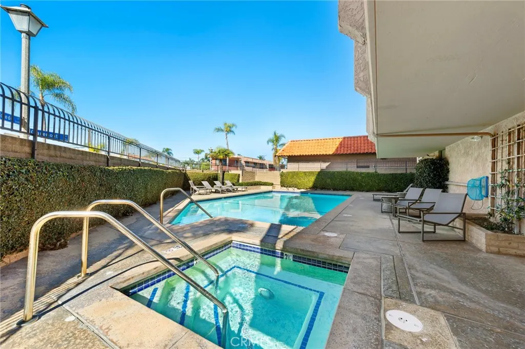 201 Bay Shore Avenue 104, Long Beach, California 90803 home-pic-28