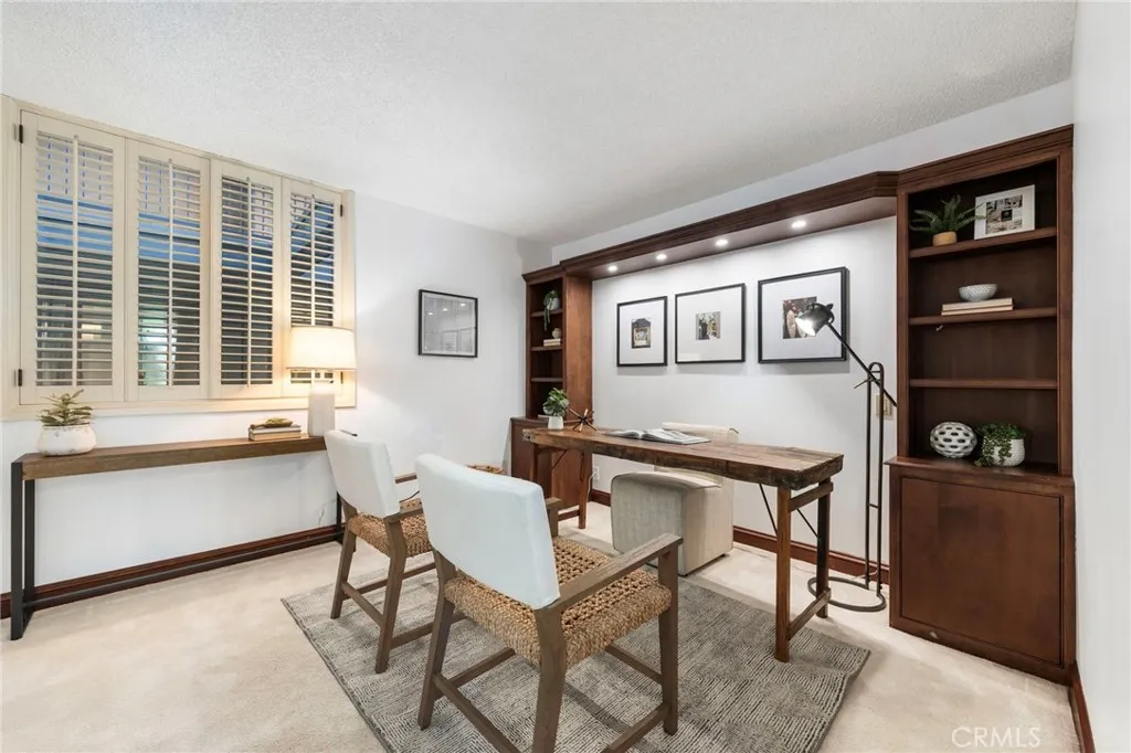 201 Bay Shore Avenue 104, Long Beach, California 90803 home-pic-15