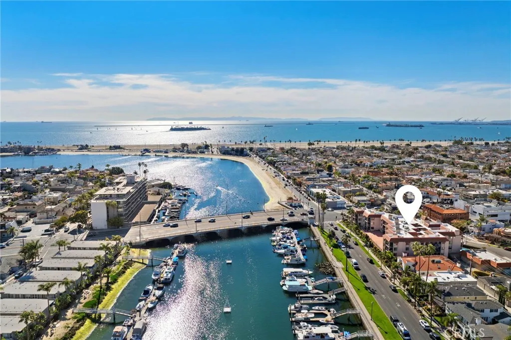 201 Bay Shore Avenue 104, Long Beach, California 90803 home-pic-36