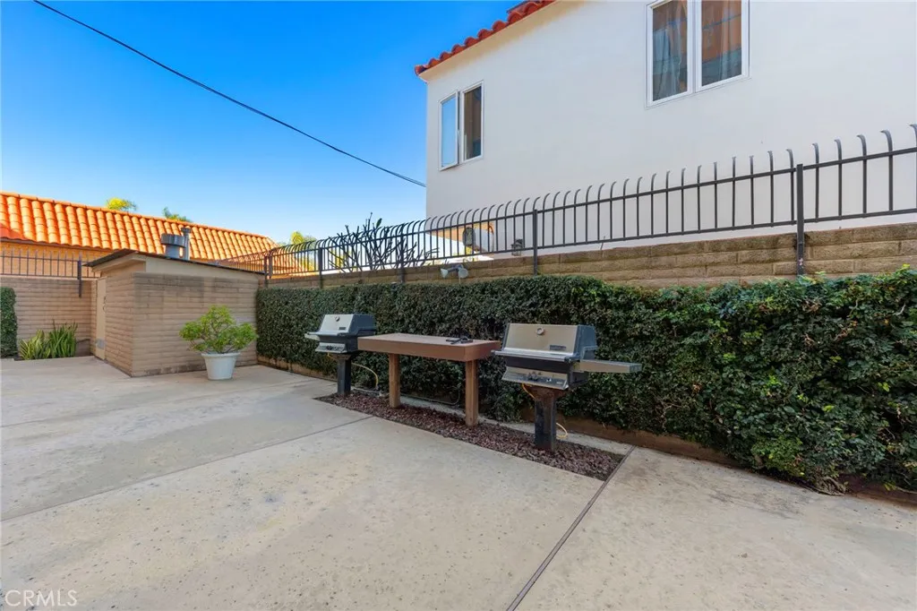 201 Bay Shore Avenue 104, Long Beach, California 90803 home-pic-30