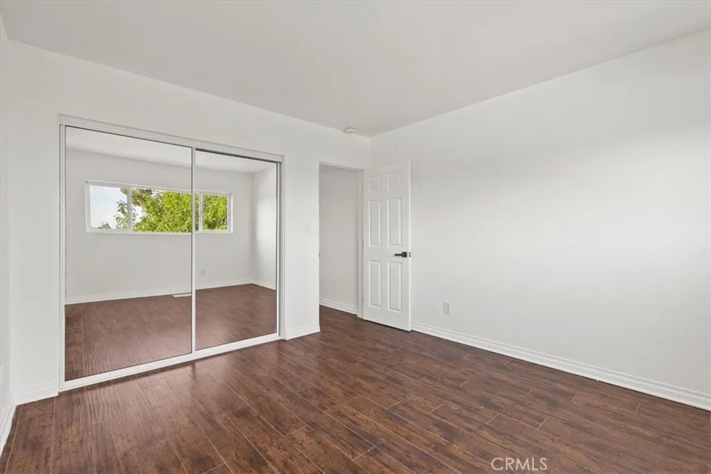 5160 Medina Road, Woodland Hills, California 91364 home-pic-29