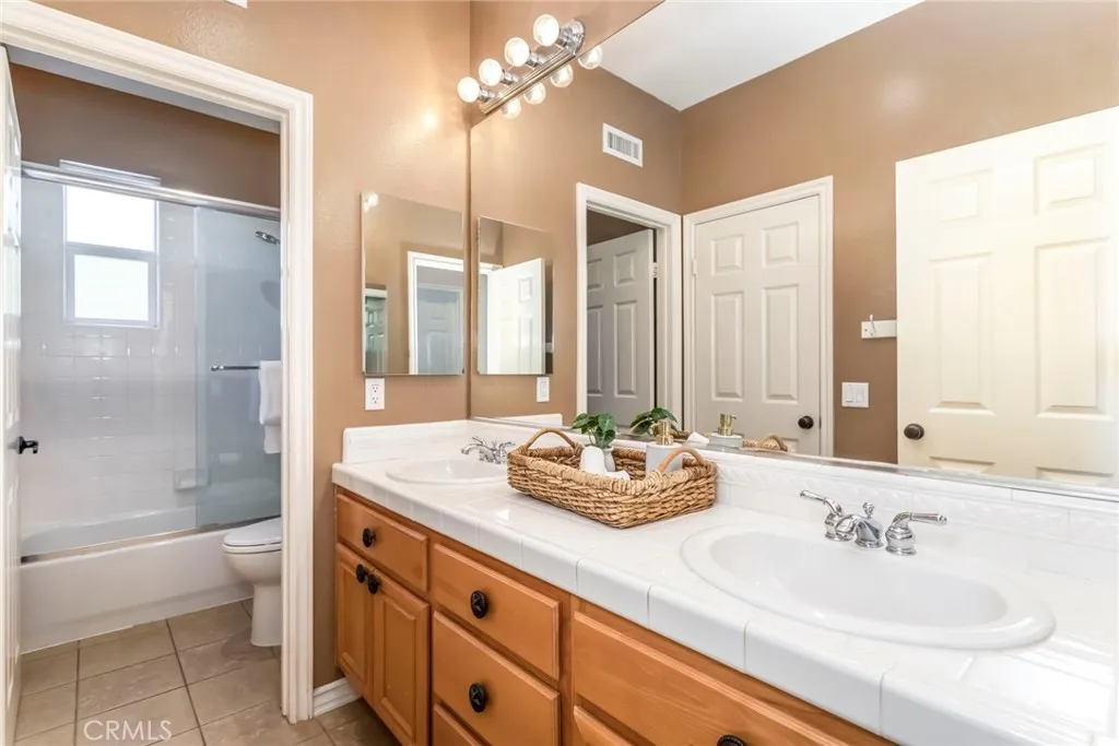 25505 Brighton Place, Stevenson Ranch, California 91381 home-pic-50