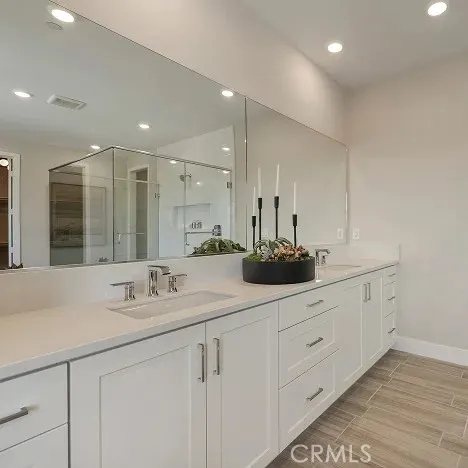 24313 Camino Oceano, Valencia, California 91354 home-pic-16