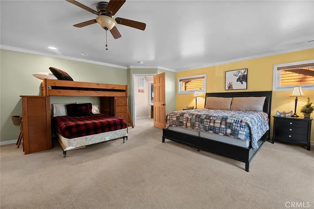 933 East Lane, Big Bear City, California 92314 home-pic-19