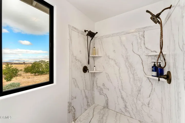 Standing shower - 2170 Aliso Park Rd