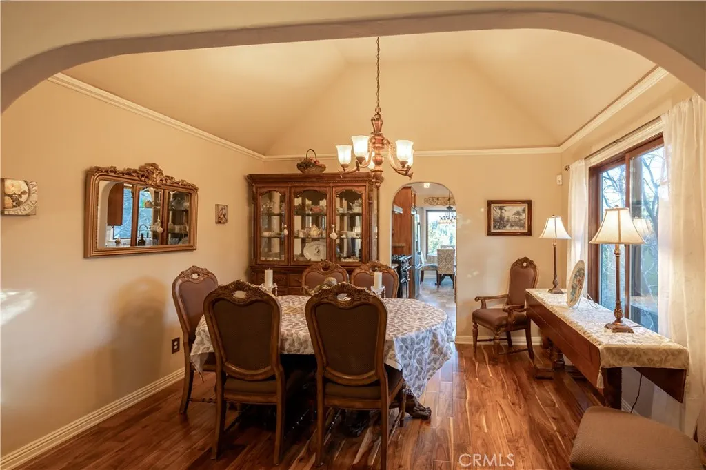 26335 Walnut Hills Drive, Lake Arrowhead, California 92352 home-pic-19