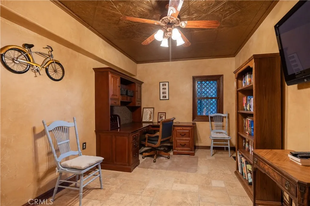 26335 Walnut Hills Drive, Lake Arrowhead, California 92352 home-pic-36