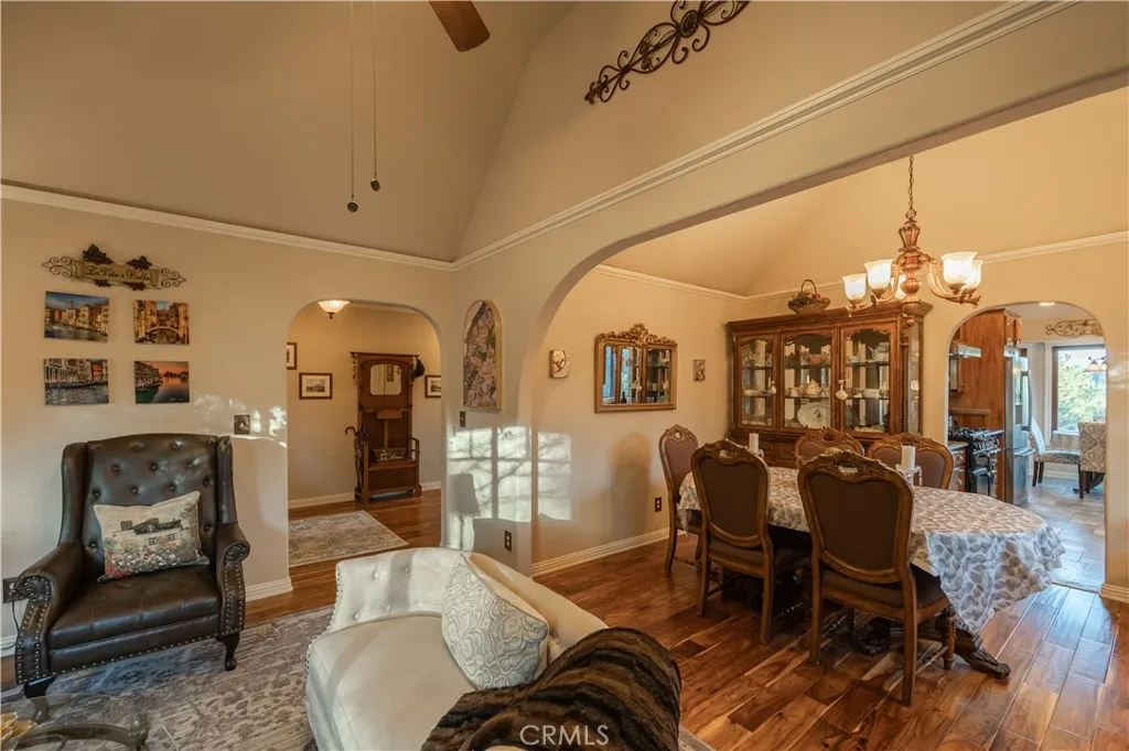 26335 Walnut Hills Drive, Lake Arrowhead, California 92352 home-pic-20