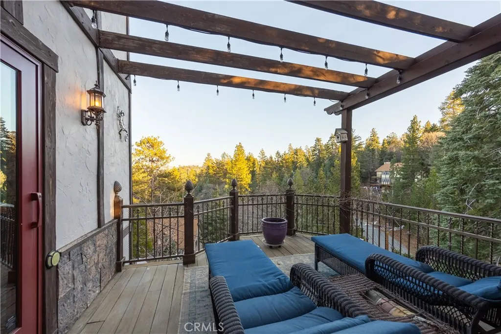 26335 Walnut Hills Drive, Lake Arrowhead, California 92352 home-pic-39