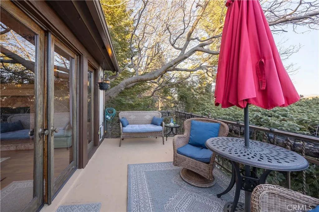 26335 Walnut Hills Drive, Lake Arrowhead, California 92352 home-pic-6