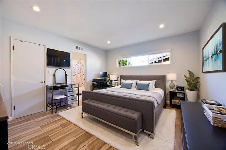 Photo Virtually Staged