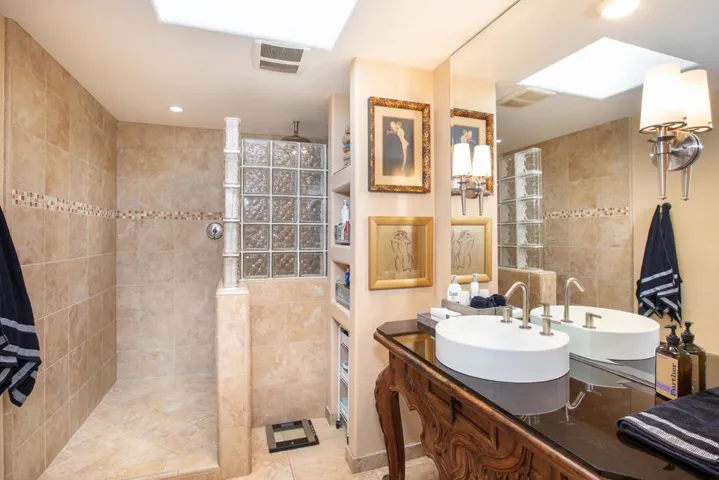 819655C5-DE92-48A5-8F14-E3956DDB6559