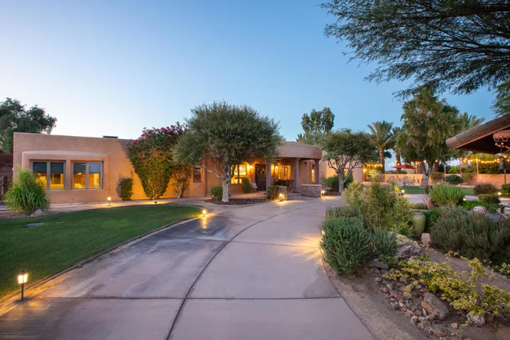 5A84D323-0DB5-4E64-8B54-7C7D4DE69767