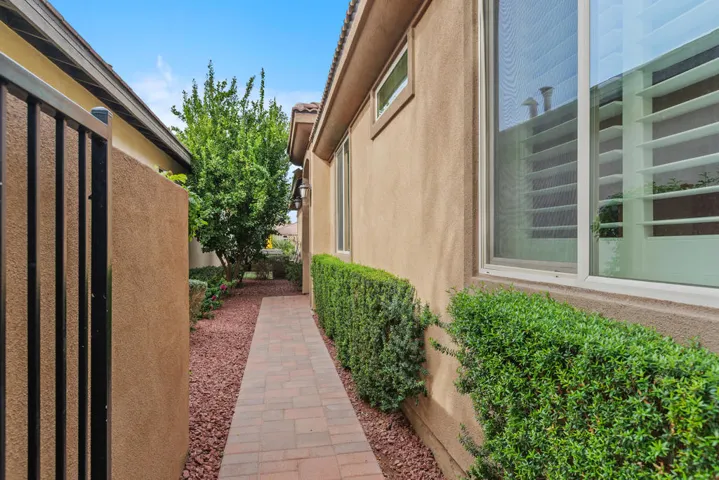 3_11985146_185680_185680-EI-103