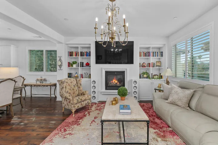 12_11985155_185680_185680-EI-112