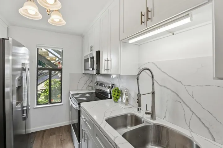 166 Kern Street 18, Salinas, California 93905
