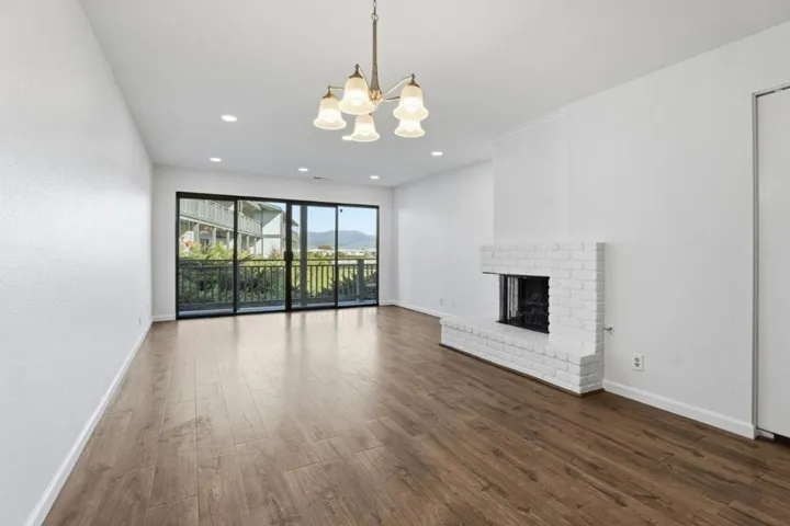 166 Kern Street 18, Salinas, California 93905