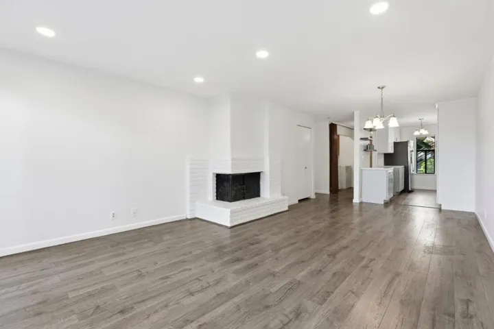 166 Kern Street 18, Salinas, California 93905