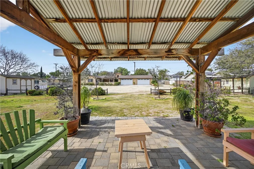 2327 Temescal Avenue, Norco, California 92860 home-pic-8