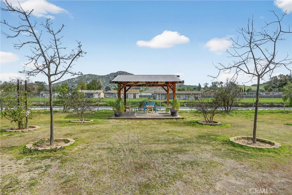 2327 Temescal Avenue, Norco, California 92860 home-pic-7