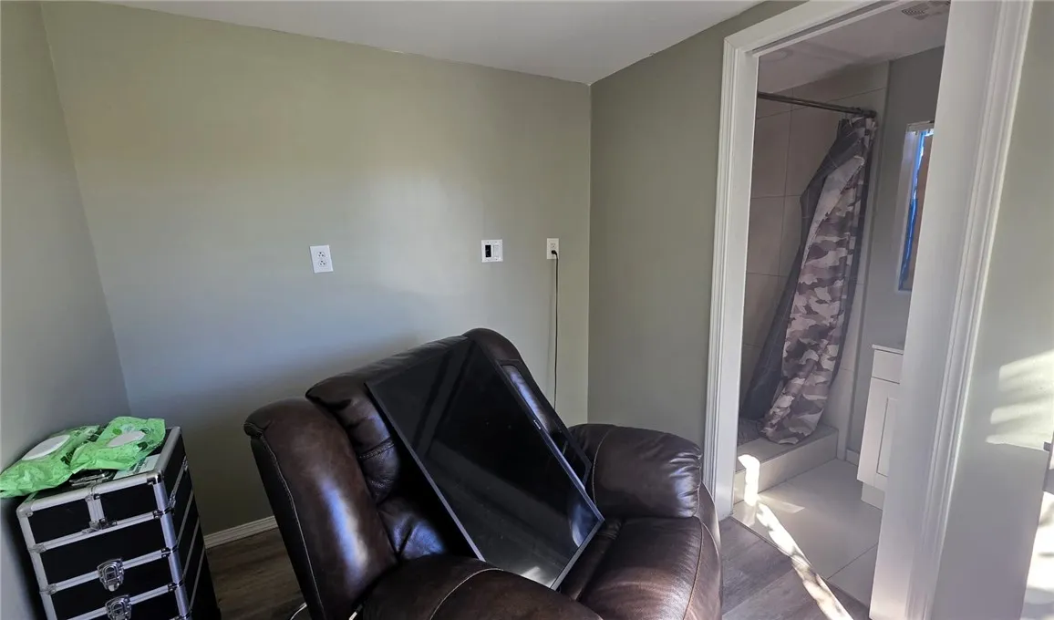 20709 Alburtis, Lakewood, California 90715 home-pic-21
