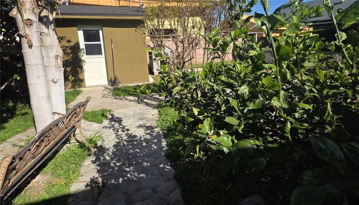 20709 Alburtis, Lakewood, California 90715 home-pic-19