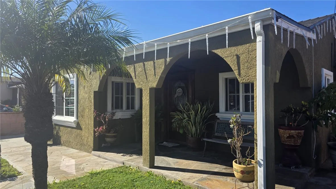 20709 Alburtis, Lakewood, California 90715 home-pic-4
