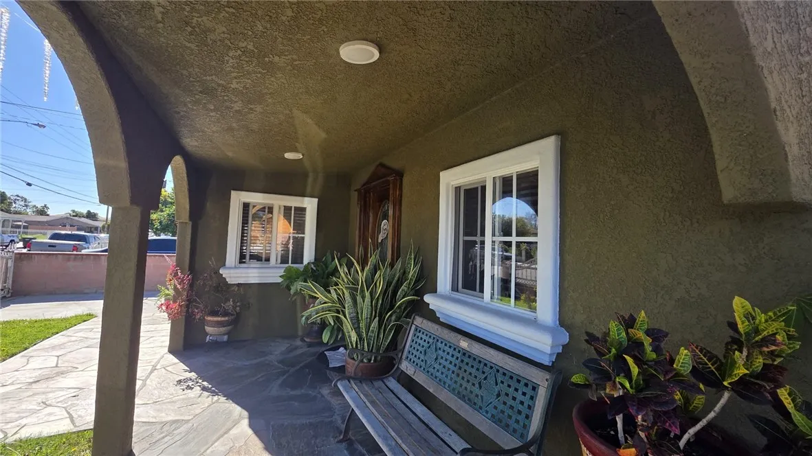 20709 Alburtis, Lakewood, California 90715 home-pic-6