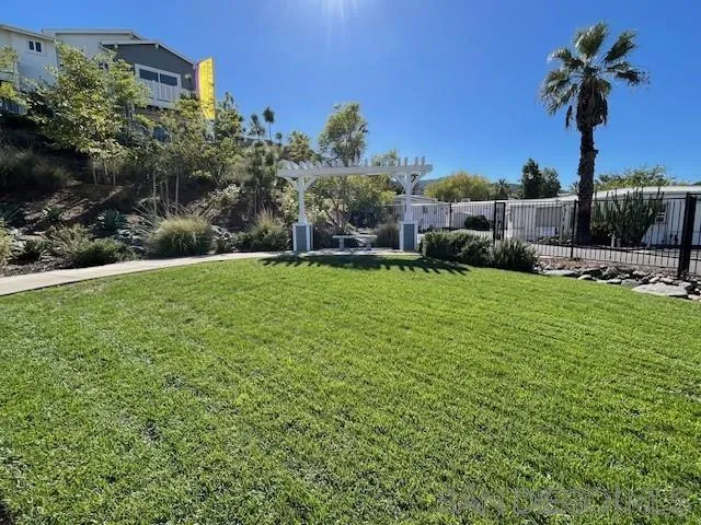 7821 Cypress Drive, Santee, California 92071 home-pic-14