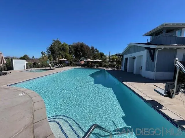 7821 Cypress Drive, Santee, California 92071 home-pic-16