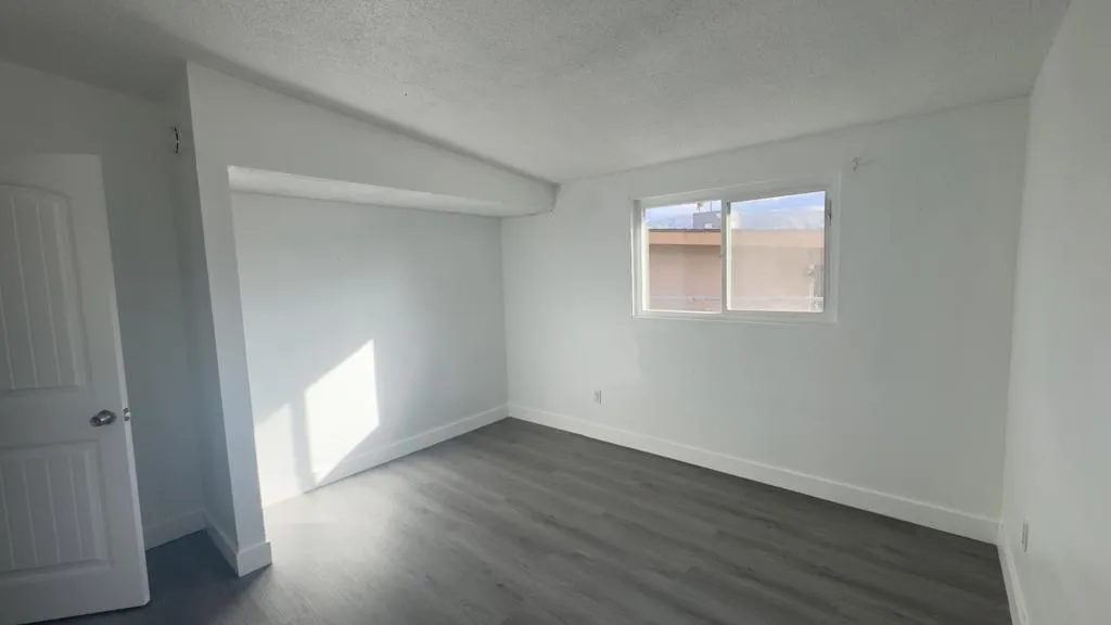 6062 Daisy Avenue, 29 Palms, California 92277 home-pic-6