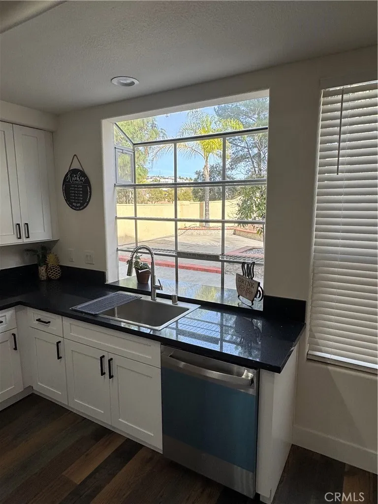39198 Calistoga, Murrieta, California 92563 home-pic-15