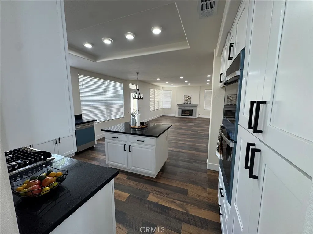 39198 Calistoga, Murrieta, California 92563 home-pic-13