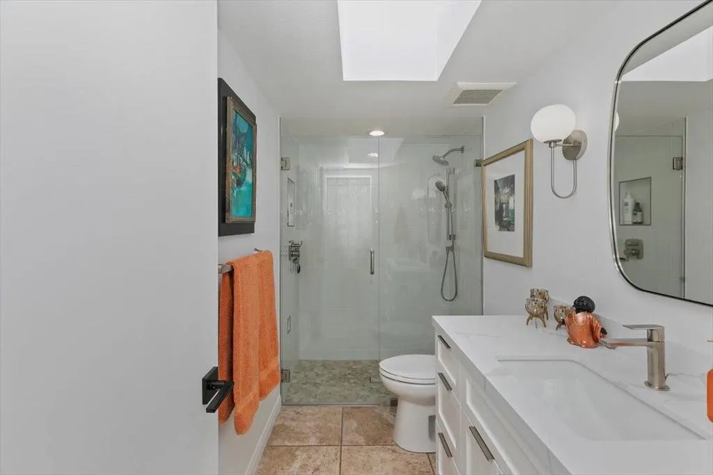 44509 Sorrento Court, Palm Desert, California 92260 home-pic-23