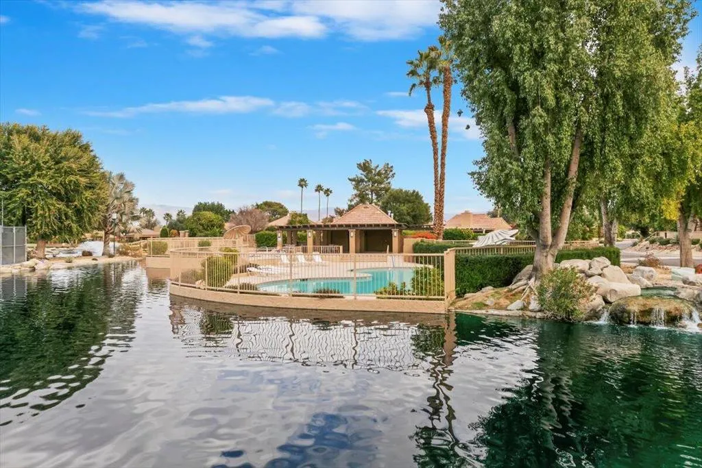 44509 Sorrento Court, Palm Desert, California 92260 home-pic-41