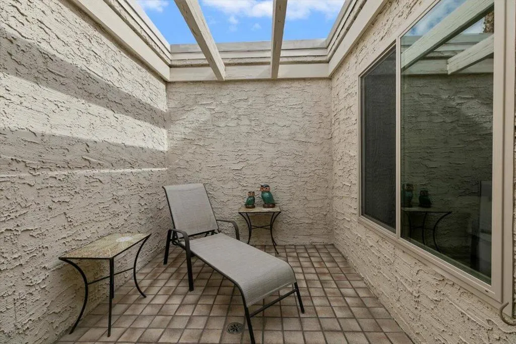 44509 Sorrento Court, Palm Desert, California 92260 home-pic-18