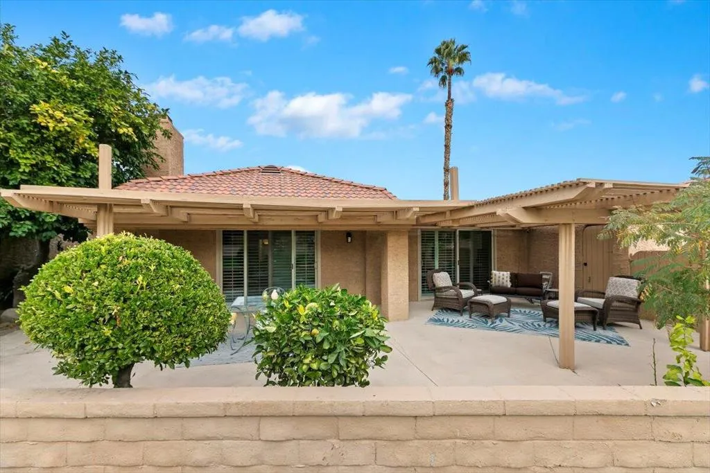 44509 Sorrento Court, Palm Desert, California 92260 home-pic-30