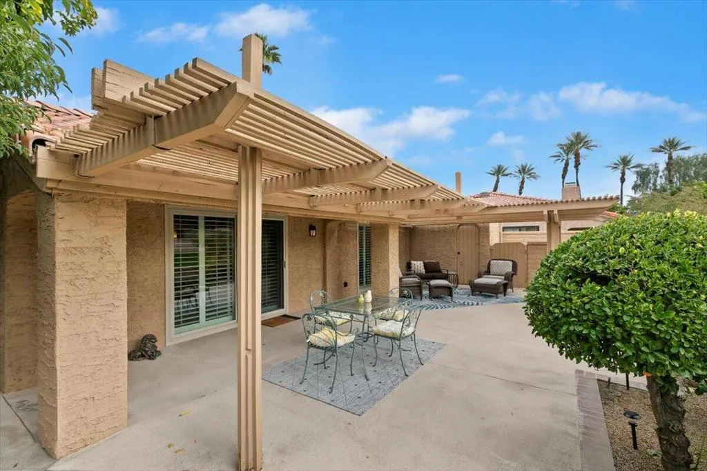 44509 Sorrento Court, Palm Desert, California 92260 home-pic-29