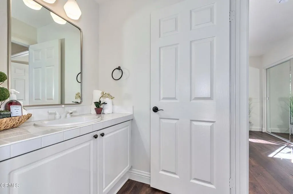 914 Corte Augusta, Camarillo, California 93010 home-pic-23