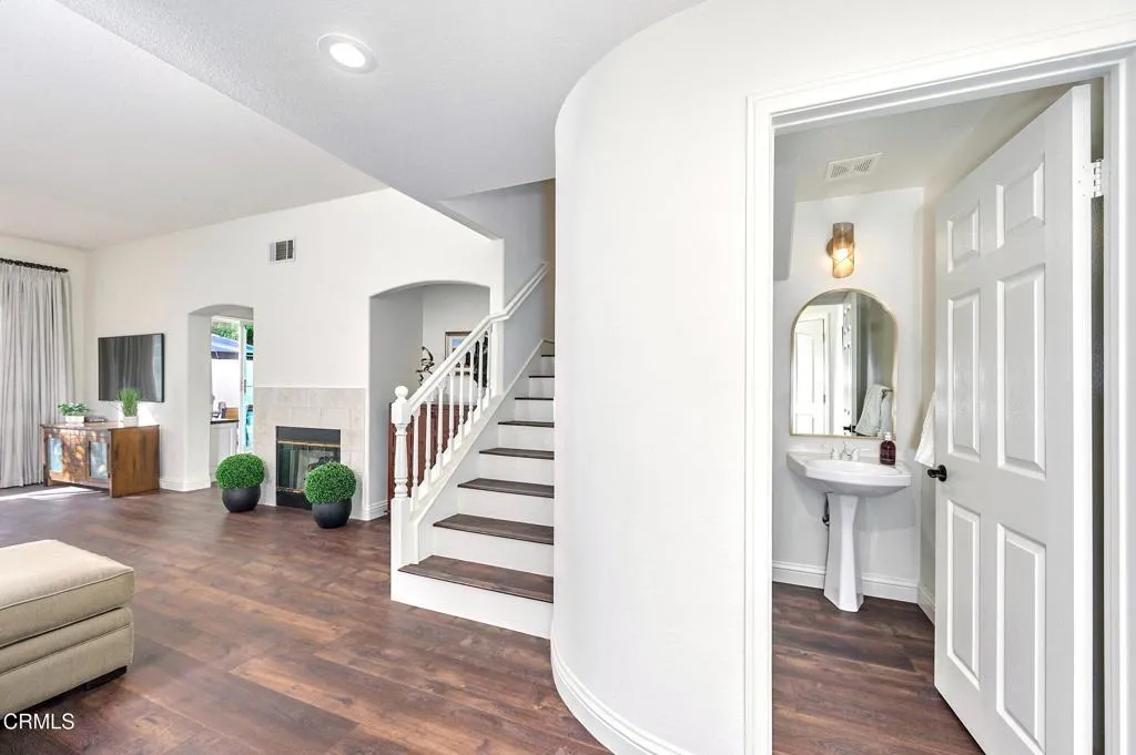 914 Corte Augusta, Camarillo, California 93010 home-pic-20