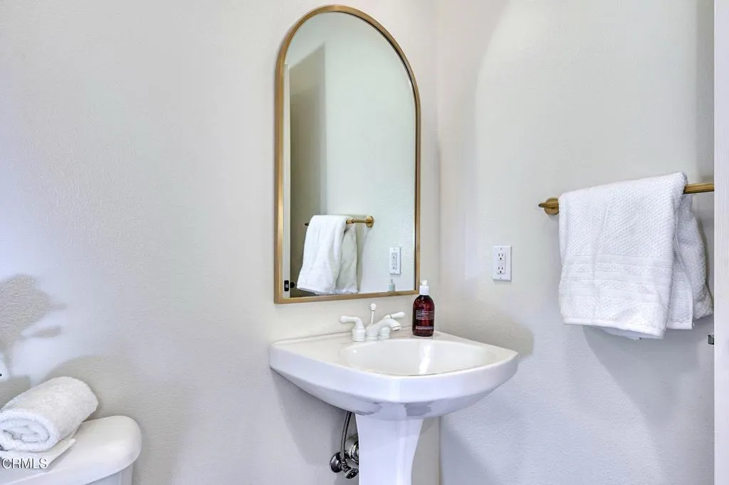 914 Corte Augusta, Camarillo, California 93010 home-pic-22
